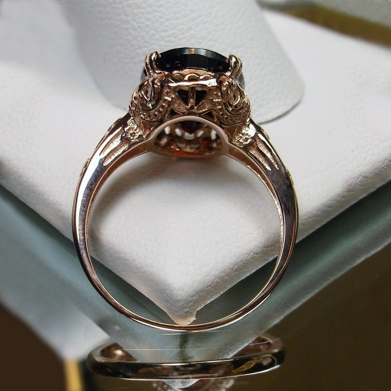 Anniversary Ring for Women Trendy Jewelry Romantic Carved Pattern Design Versatile Female Finger-rings