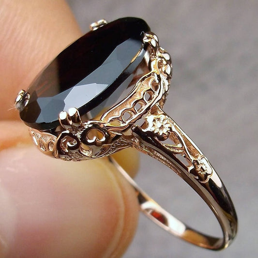 Anniversary Ring for Women Trendy Jewelry Romantic Carved Pattern Design Versatile Female Finger-rings