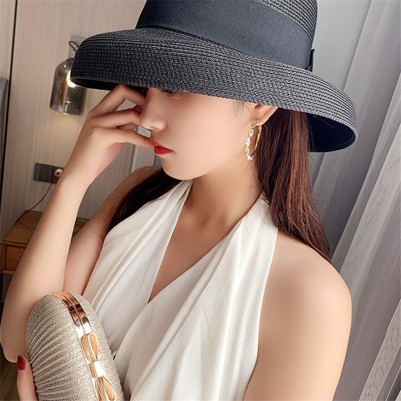 Round Hoop Shiny Screw Crystal Earrings, Style JLRE1702