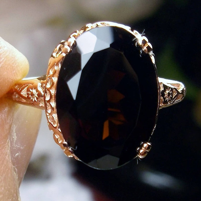 Anniversary Ring for Women Trendy Jewelry Romantic Carved Pattern Design Versatile Female Finger-rings